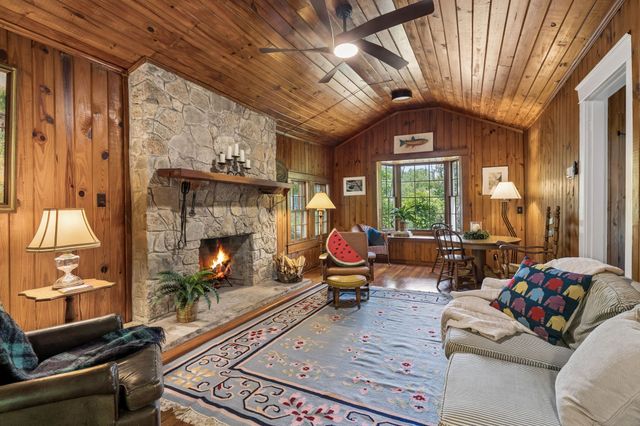 7941 Fernvale Rd, Fairview, TN 37062