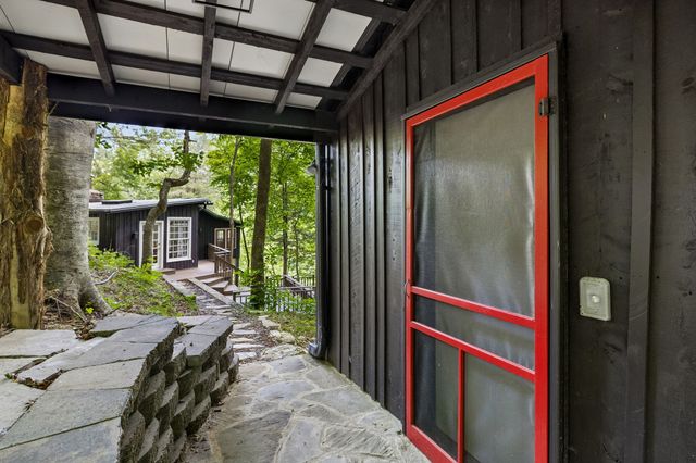7941 Fernvale Rd, Fairview, TN 37062