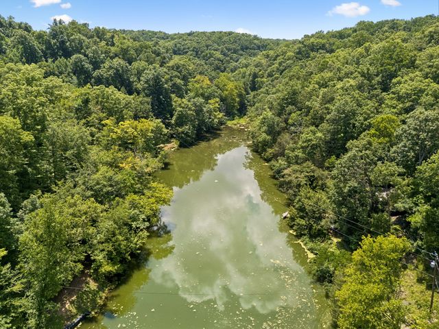 7941 Fernvale Rd, Fairview, TN 37062