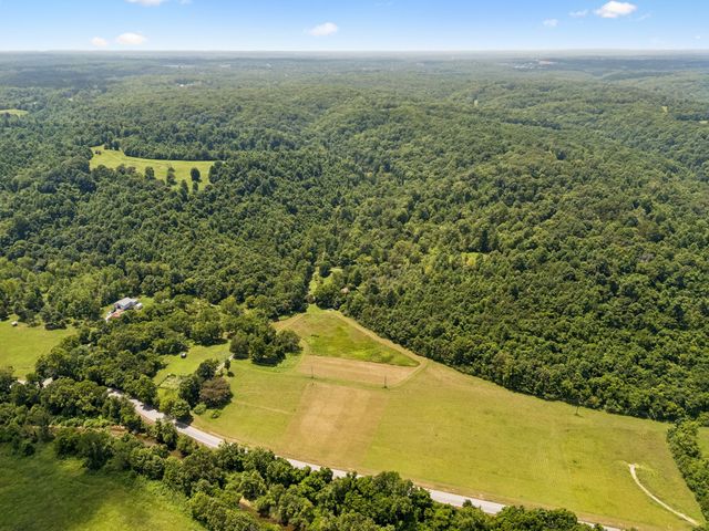 7941 Fernvale Rd, Fairview, TN 37062