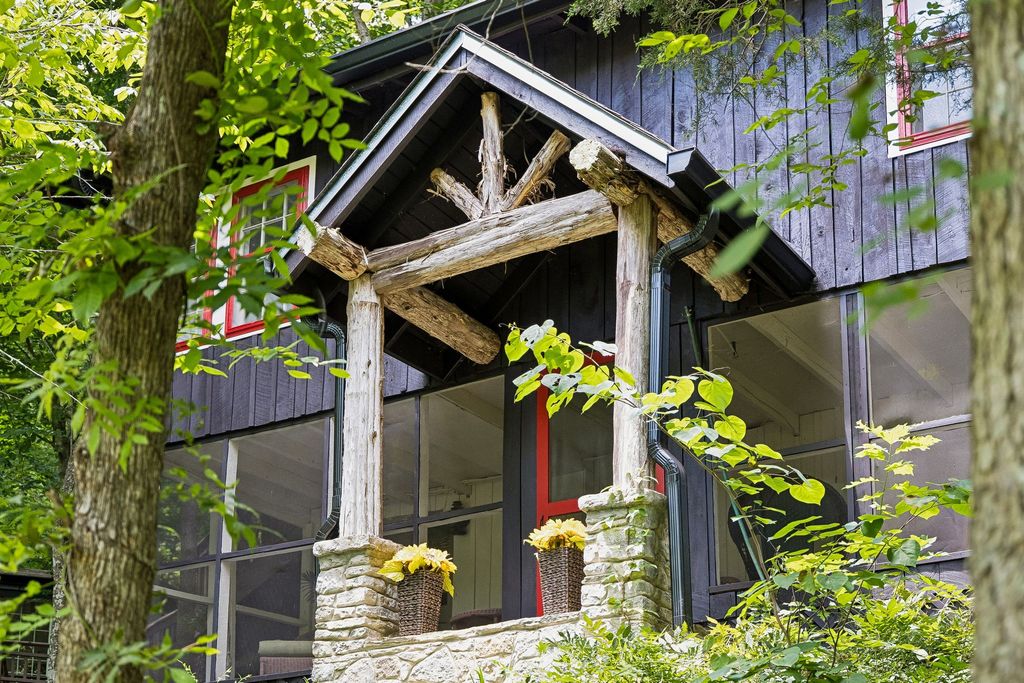 7941 Fernvale Rd, Fairview, TN 37062