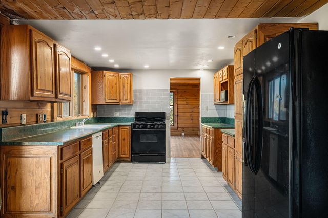 8 ESTANCIA VISTA Drive, Edgewood, NM 87015