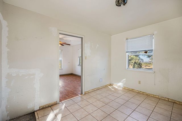 8 ESTANCIA VISTA Drive, Edgewood, NM 87015