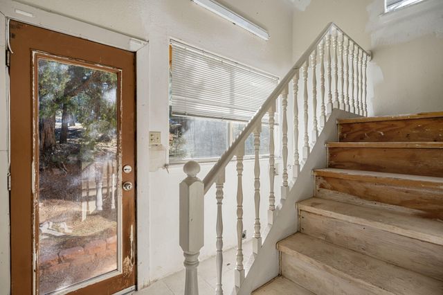 8 ESTANCIA VISTA Drive, Edgewood, NM 87015