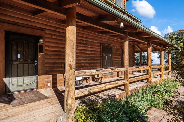 8 ESTANCIA VISTA Drive, Edgewood, NM 87015