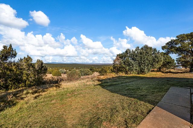 8 ESTANCIA VISTA Drive, Edgewood, NM 87015