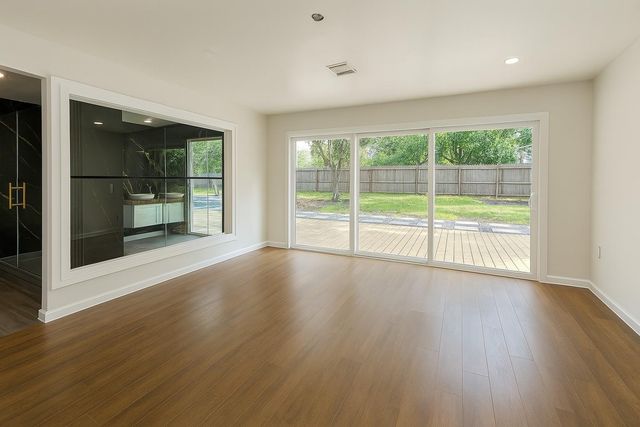 7810 Nairn Street, Houston, TX 77074