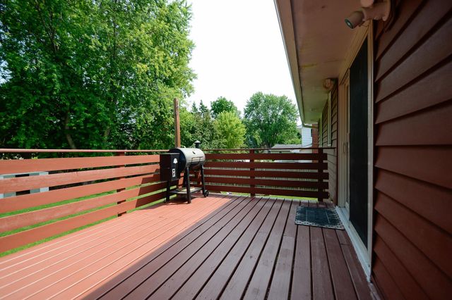 1400 Viking Drive, Buffalo, MN 55313