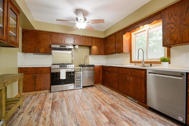 1400 Viking Drive, Buffalo, MN 55313