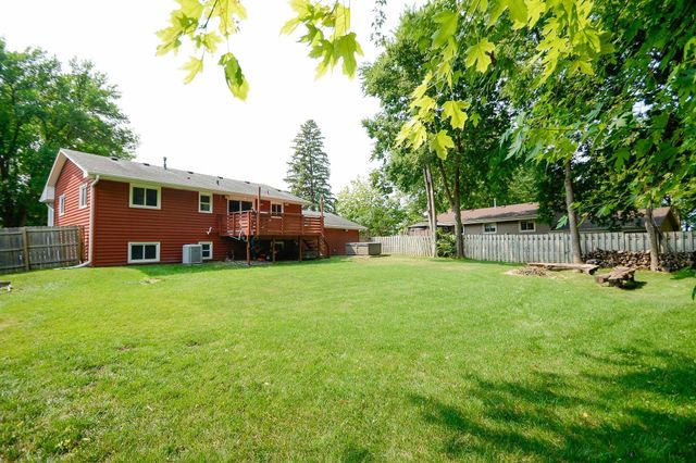 1400 Viking Drive, Buffalo, MN 55313