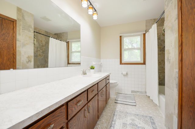 1400 Viking Drive, Buffalo, MN 55313