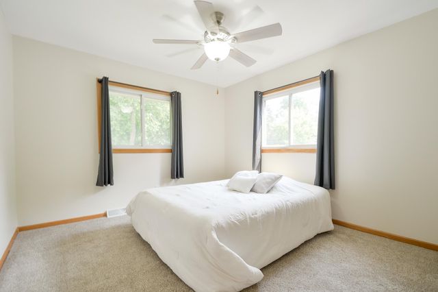 1400 Viking Drive, Buffalo, MN 55313