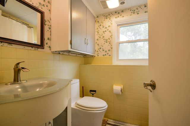 1400 Viking Drive, Buffalo, MN 55313