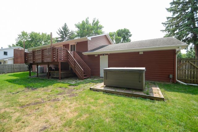 1400 Viking Drive, Buffalo, MN 55313