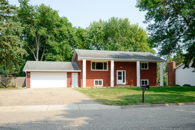 1400 Viking Drive, Buffalo, MN 55313