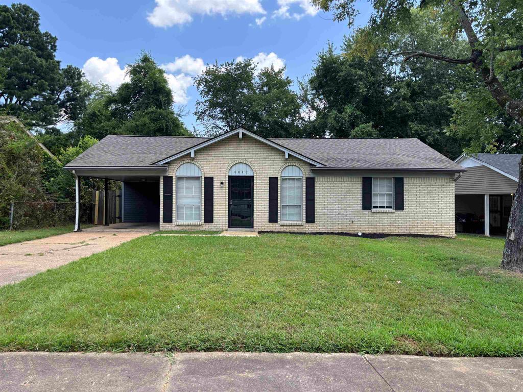 4040 WINDERMERE DR, Memphis, TN 38128