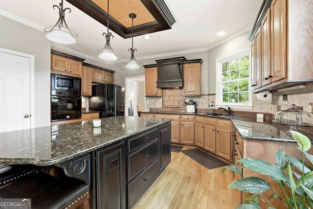 265 Hidden Lake Drive, Fayetteville, GA 30215