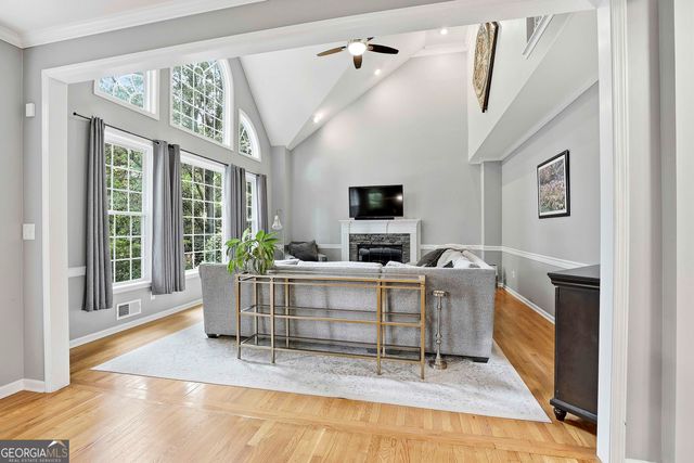 265 Hidden Lake Drive, Fayetteville, GA 30215