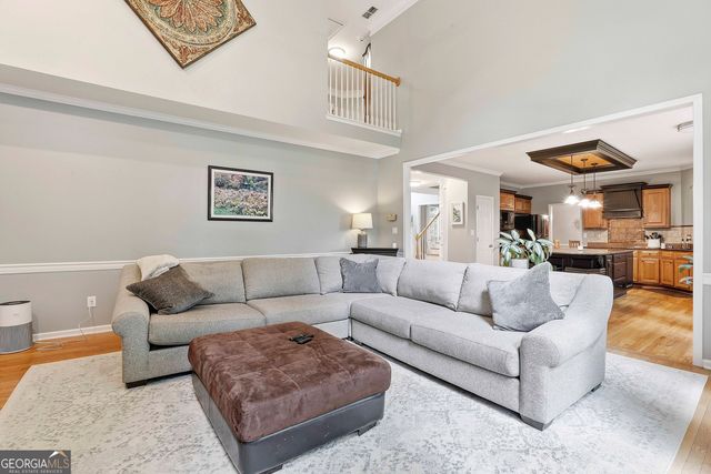 265 Hidden Lake Drive, Fayetteville, GA 30215