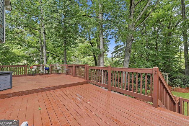 265 Hidden Lake Drive, Fayetteville, GA 30215