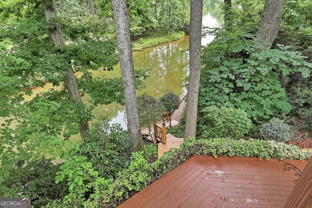 265 Hidden Lake Drive, Fayetteville, GA 30215