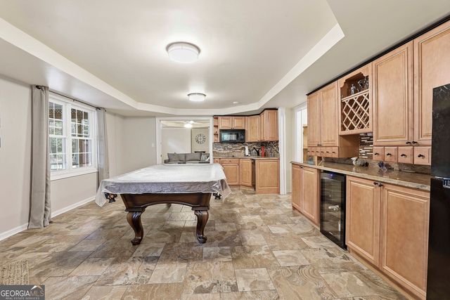 265 Hidden Lake Drive, Fayetteville, GA 30215