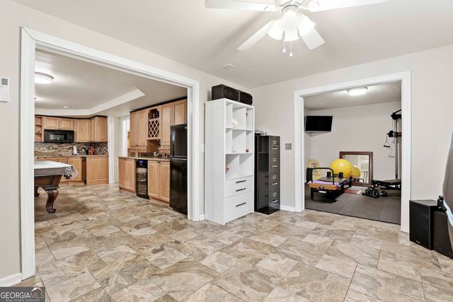 265 Hidden Lake Drive, Fayetteville, GA 30215
