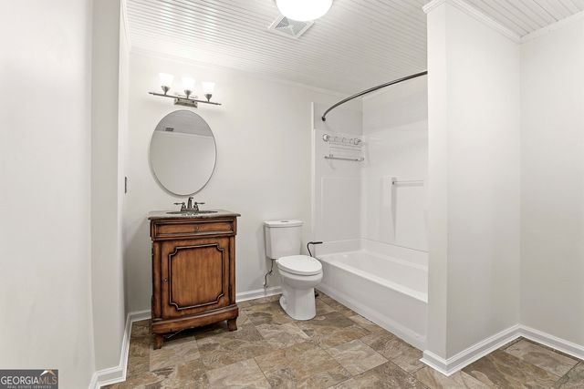 265 Hidden Lake Drive, Fayetteville, GA 30215