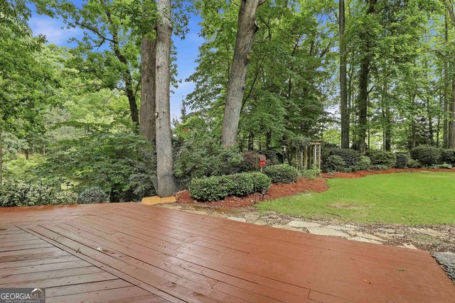 265 Hidden Lake Drive, Fayetteville, GA 30215