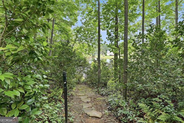 265 Hidden Lake Drive, Fayetteville, GA 30215