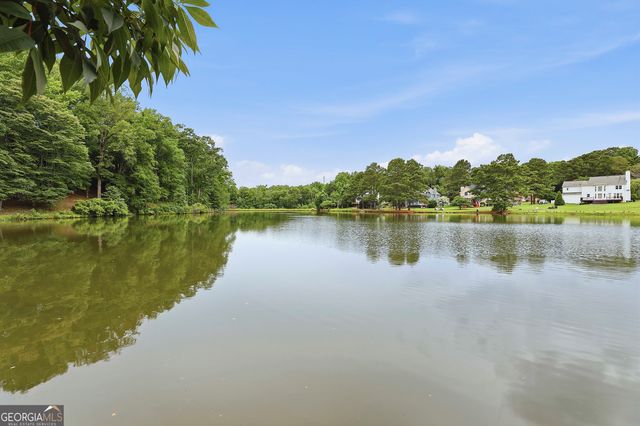 265 Hidden Lake Drive, Fayetteville, GA 30215
