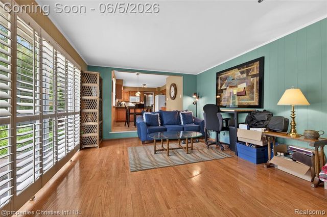 475 Henley Drive, Bloomfield Hills, MI 48304
