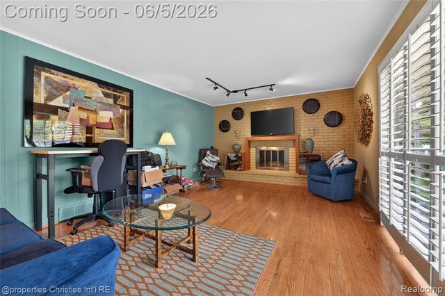 475 Henley Drive, Bloomfield Hills, MI 48304