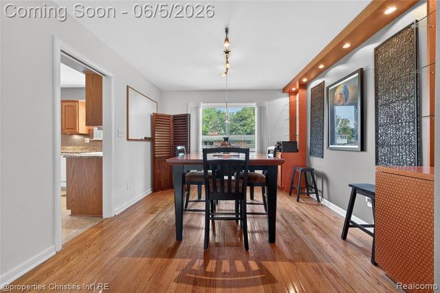 475 Henley Drive, Bloomfield Hills, MI 48304