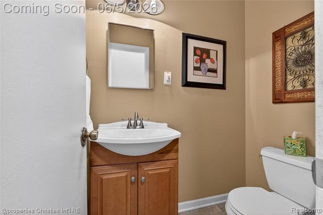 475 Henley Drive, Bloomfield Hills, MI 48304