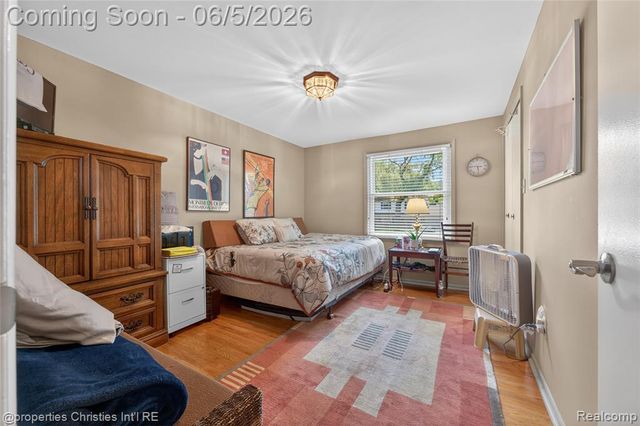 475 Henley Drive, Bloomfield Hills, MI 48304