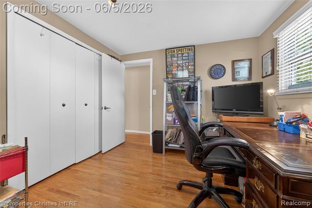 475 Henley Drive, Bloomfield Hills, MI 48304