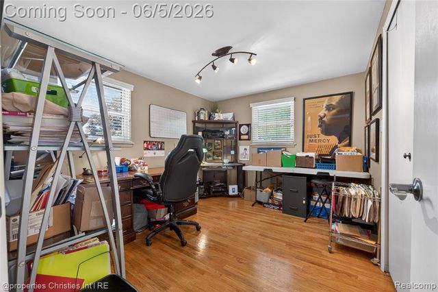 475 Henley Drive, Bloomfield Hills, MI 48304