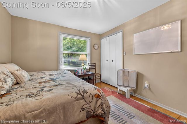 475 Henley Drive, Bloomfield Hills, MI 48304