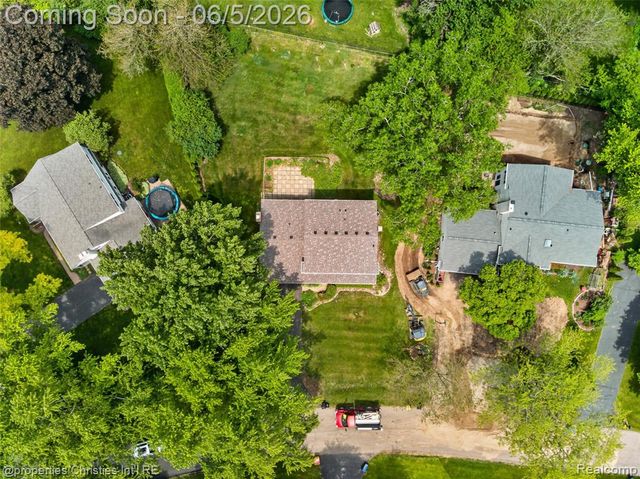 475 Henley Drive, Bloomfield Hills, MI 48304