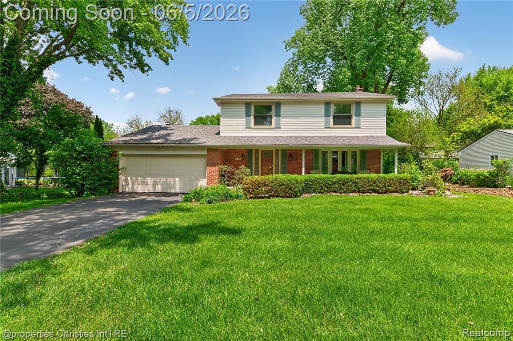 475 Henley Drive, Bloomfield Hills, MI 48304