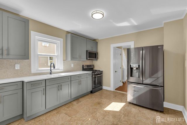 325 hancock Street, South Plainfield, NJ 07080