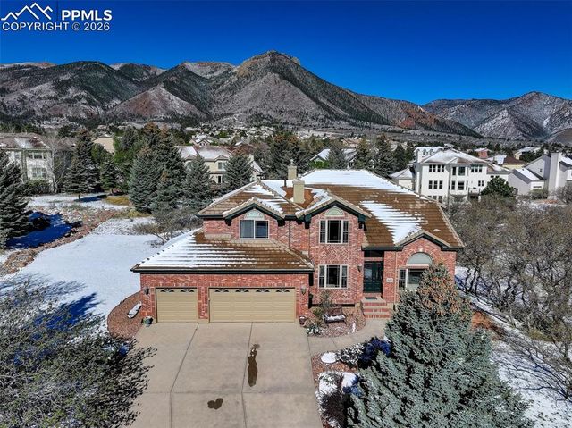 8370 Bluffview Way, Colorado Springs, CO 80919