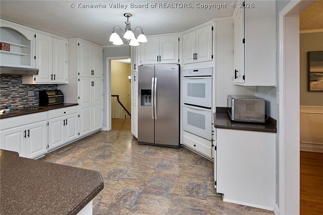 2024 Parkwood Road, Charleston, WV 25314