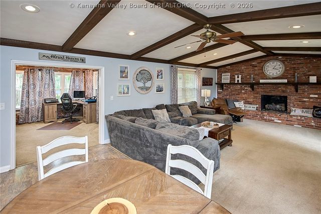 2024 Parkwood Road, Charleston, WV 25314