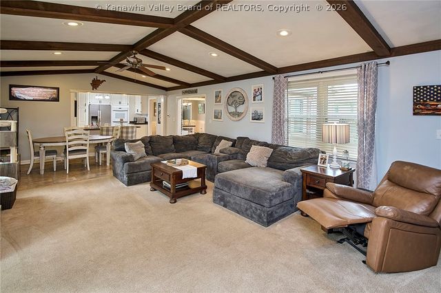 2024 Parkwood Road, Charleston, WV 25314