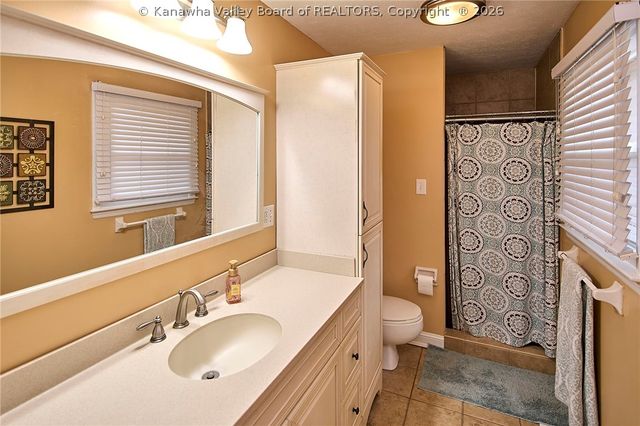 2024 Parkwood Road, Charleston, WV 25314