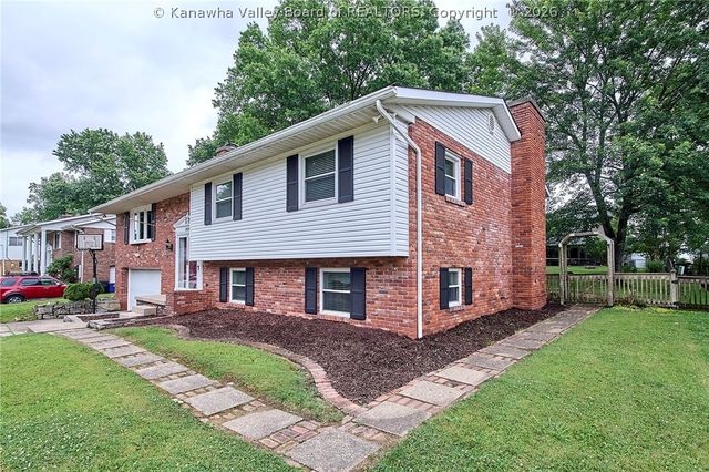 2024 Parkwood Road, Charleston, WV 25314