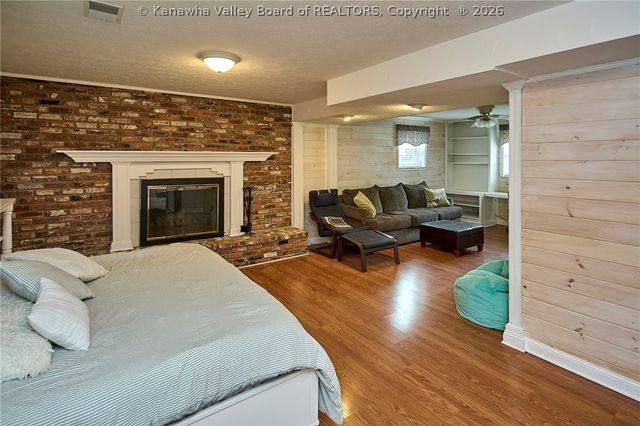 2024 Parkwood Road, Charleston, WV 25314