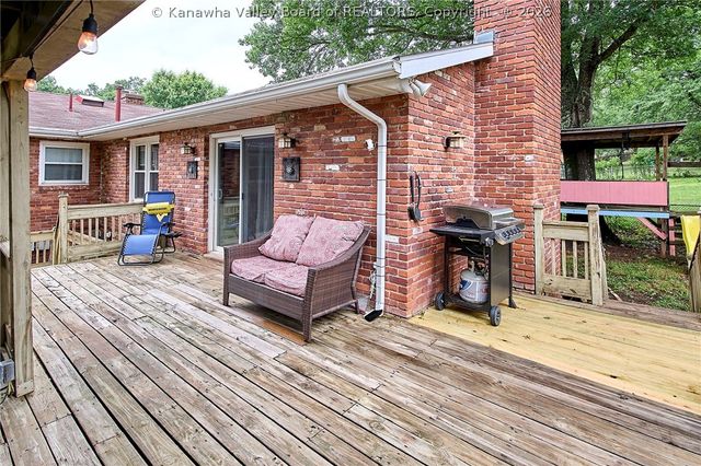 2024 Parkwood Road, Charleston, WV 25314
